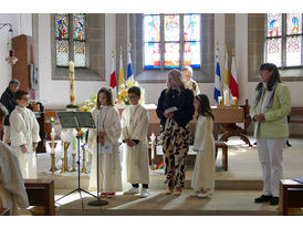 Dankgottesdienst der Kommunionkinder (© Karl-Franz Thiede)